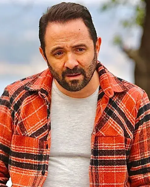 اوندر آچیکباش