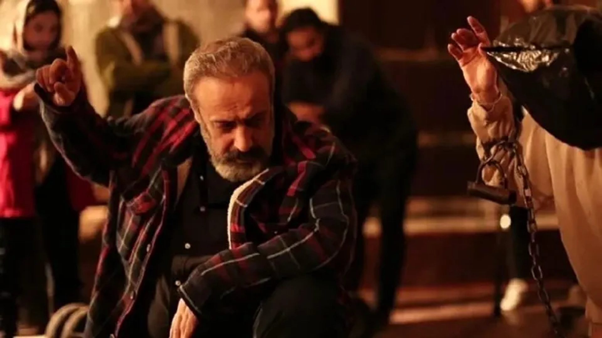 واکنش کارگردان «قاتل و وحشی» به شایعه حضور «بُت» در جشنواره فجر