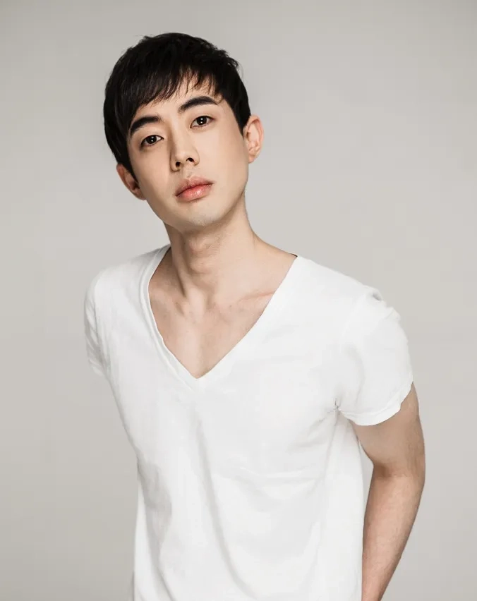 لی کانگ ووک