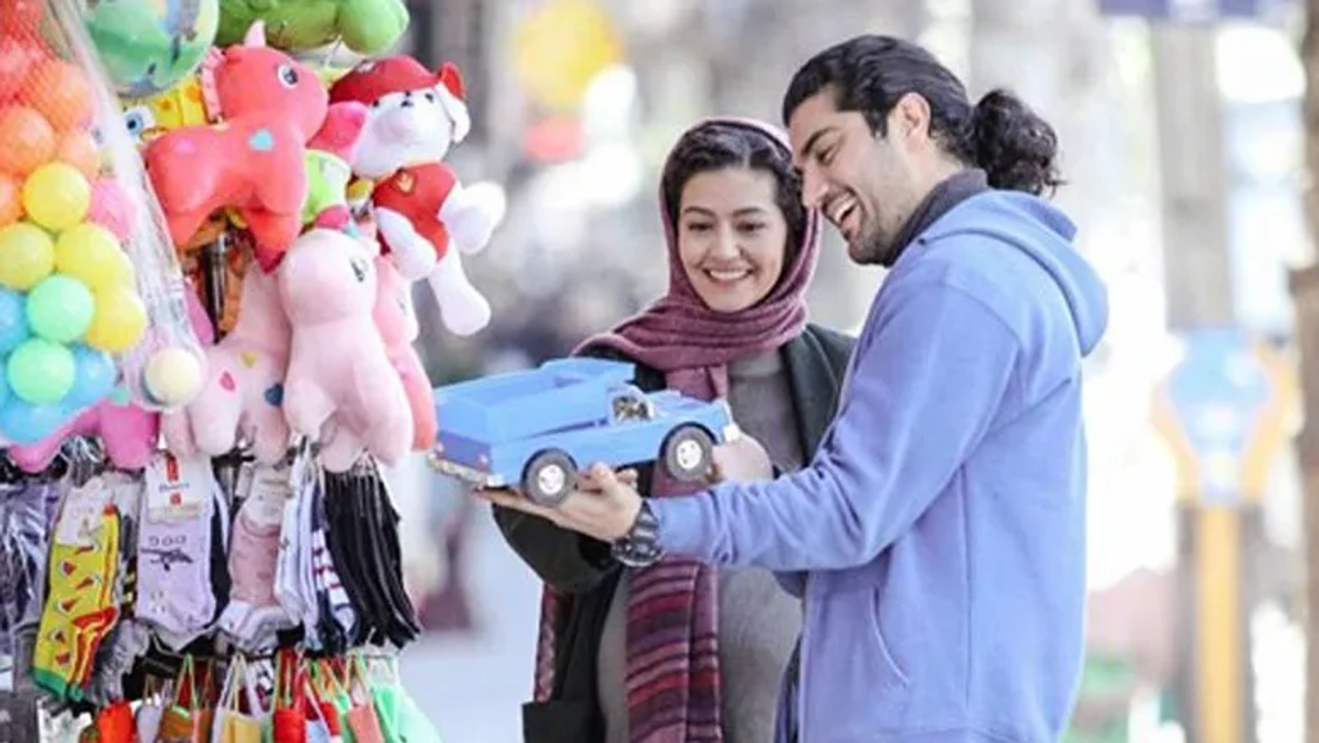 تیزر رسمی «دو روز دیرتر» منتشر شد / پیش‌فروش بلیت آغاز شد