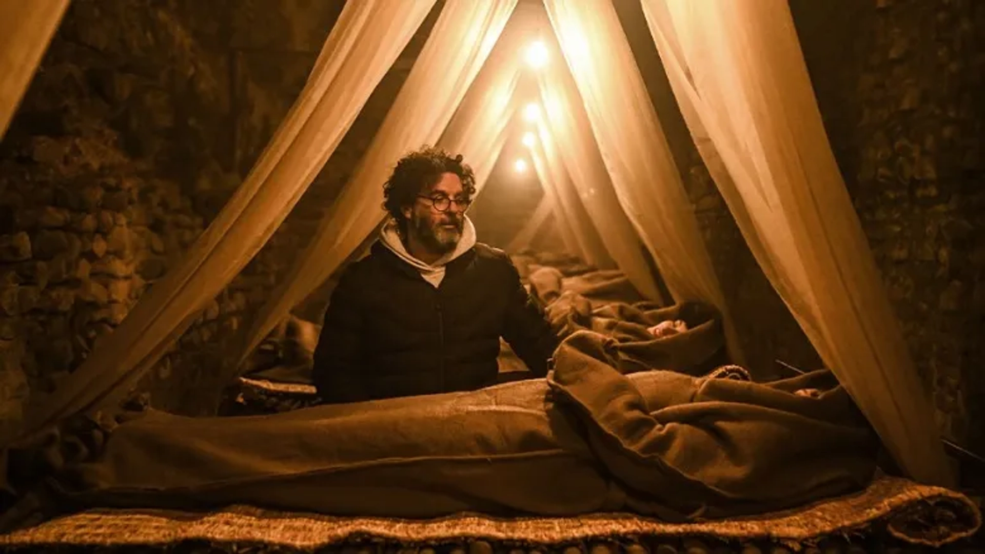 «هزار و یک شب» به کارگردانی مصطفی کیایی، از دوشنبه روی فیلیمو + تیزر سریال