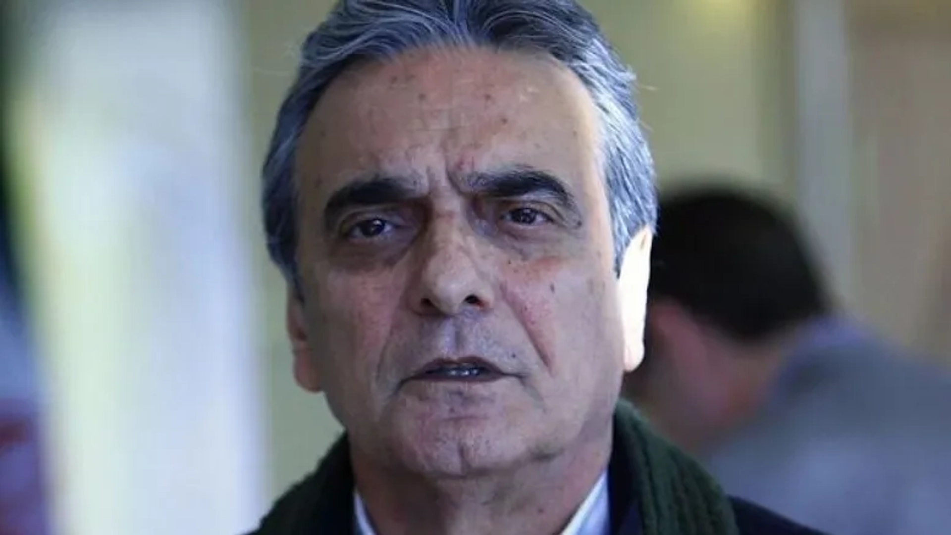 خانواده همایون ارشادی علت عدم برگزاری تشییع از خانه سینما را توضیح داد