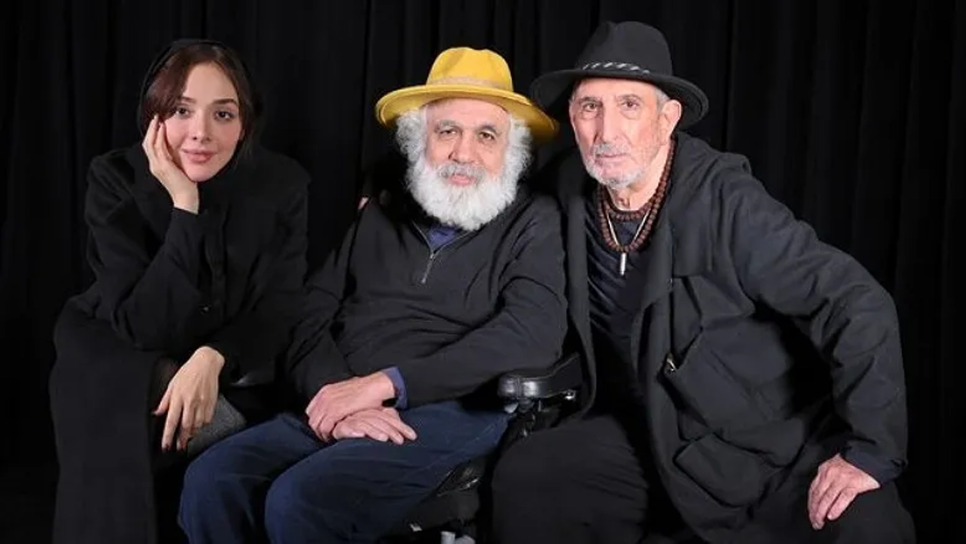 المیرا دهقانی با سه نقش متفاوت در نمایش «باد زرد ونگوگ» روی صحنه می‌رود