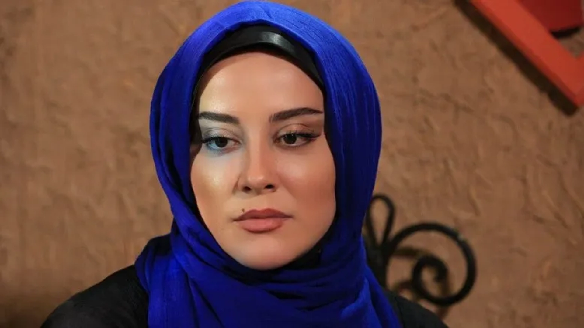 آشا محرابی با «عالیجناب» برگشت؛ روایت معامله‌ای خطرناک در رادیو نمایش