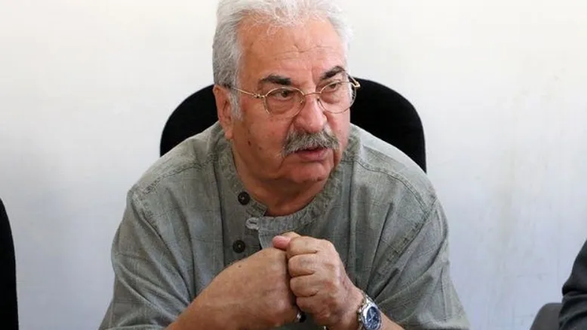 هادی مرزبان پس از جراحی به بخش عادی بیمارستان منتقل شد