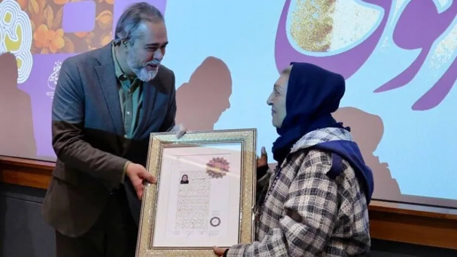 قدردانی از بانوی افسانه‌ای دوبله ایران؛ مینو غزنوی تجلیل شد