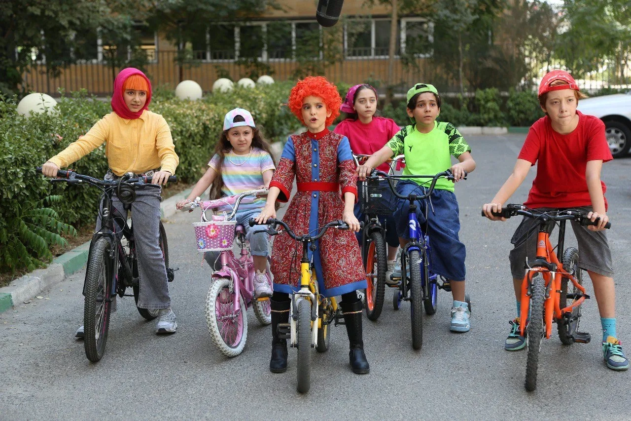 فیلم دختر برقی ۱۴۰۴