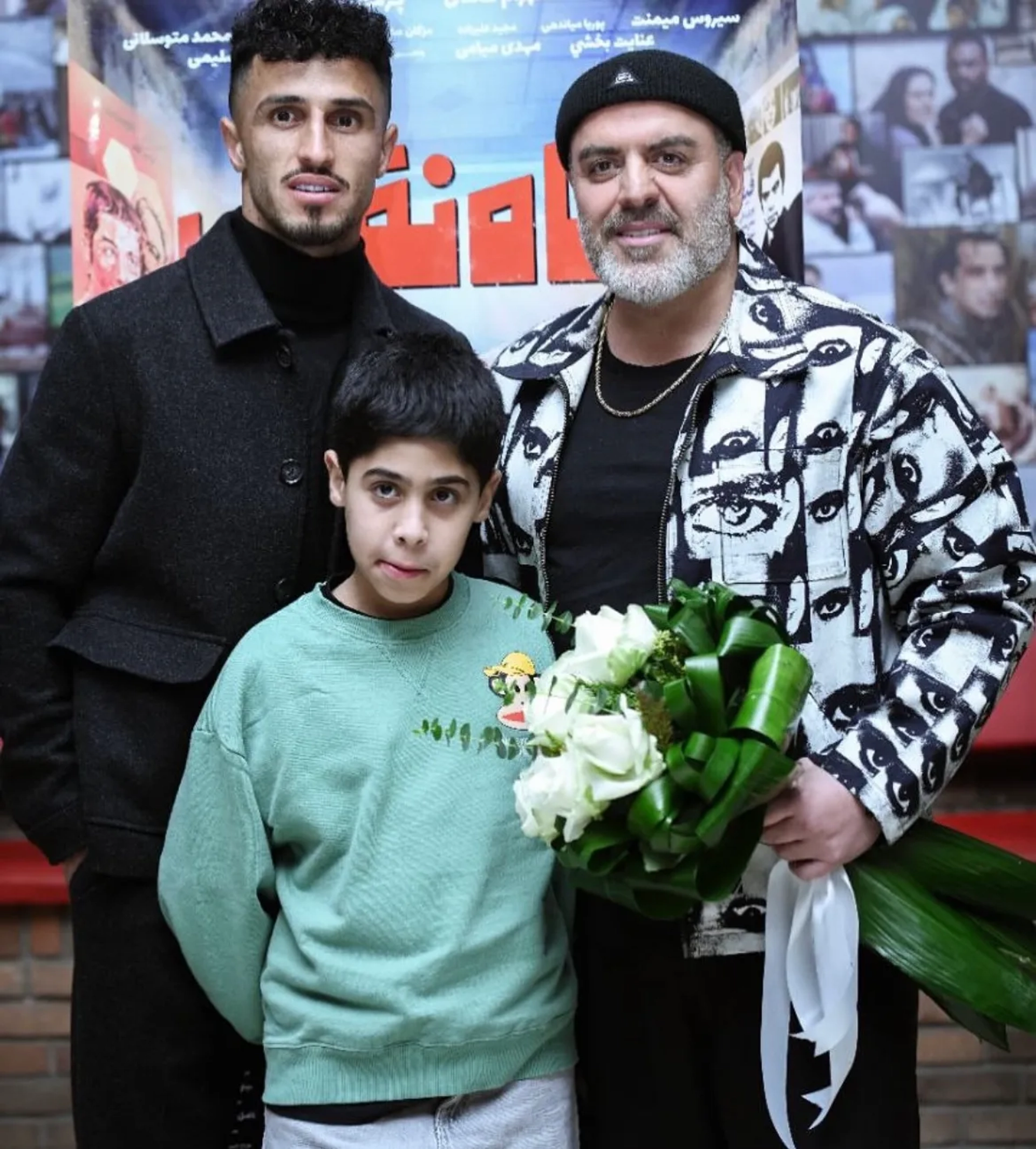 تصاویر بهرنگ علوی در کنار بازیکنان پرسپولیس در اکران مردمی فیلم «شاه نقش» 1