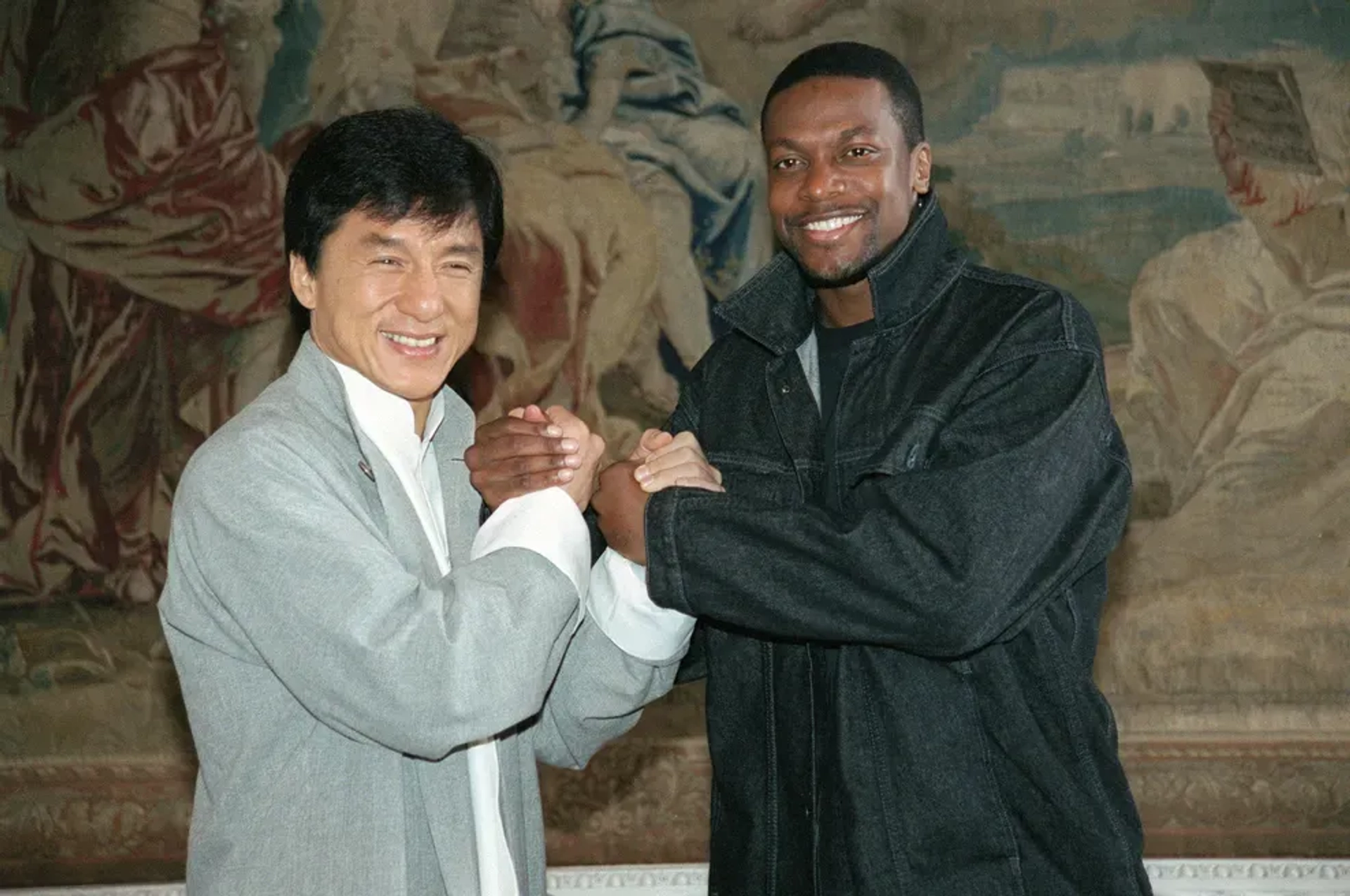 فشار کاخ سفید برای احیای سینمای دهه ۹۰؛ ترامپ خواستار ساخت «ساعت شلوغی ۴» شد