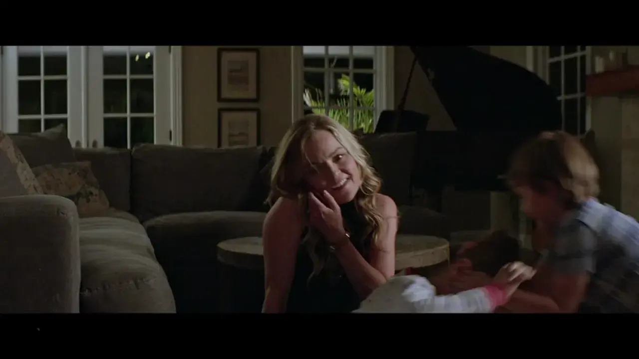 تریلر فیلم دختر چشم آبی Blue Eyed Girl 2025