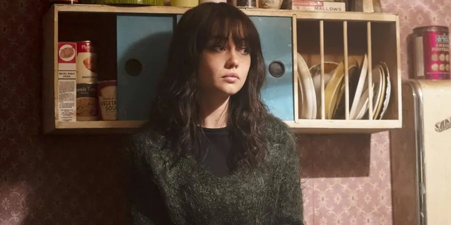 سیدنی چندلر در Pistol 