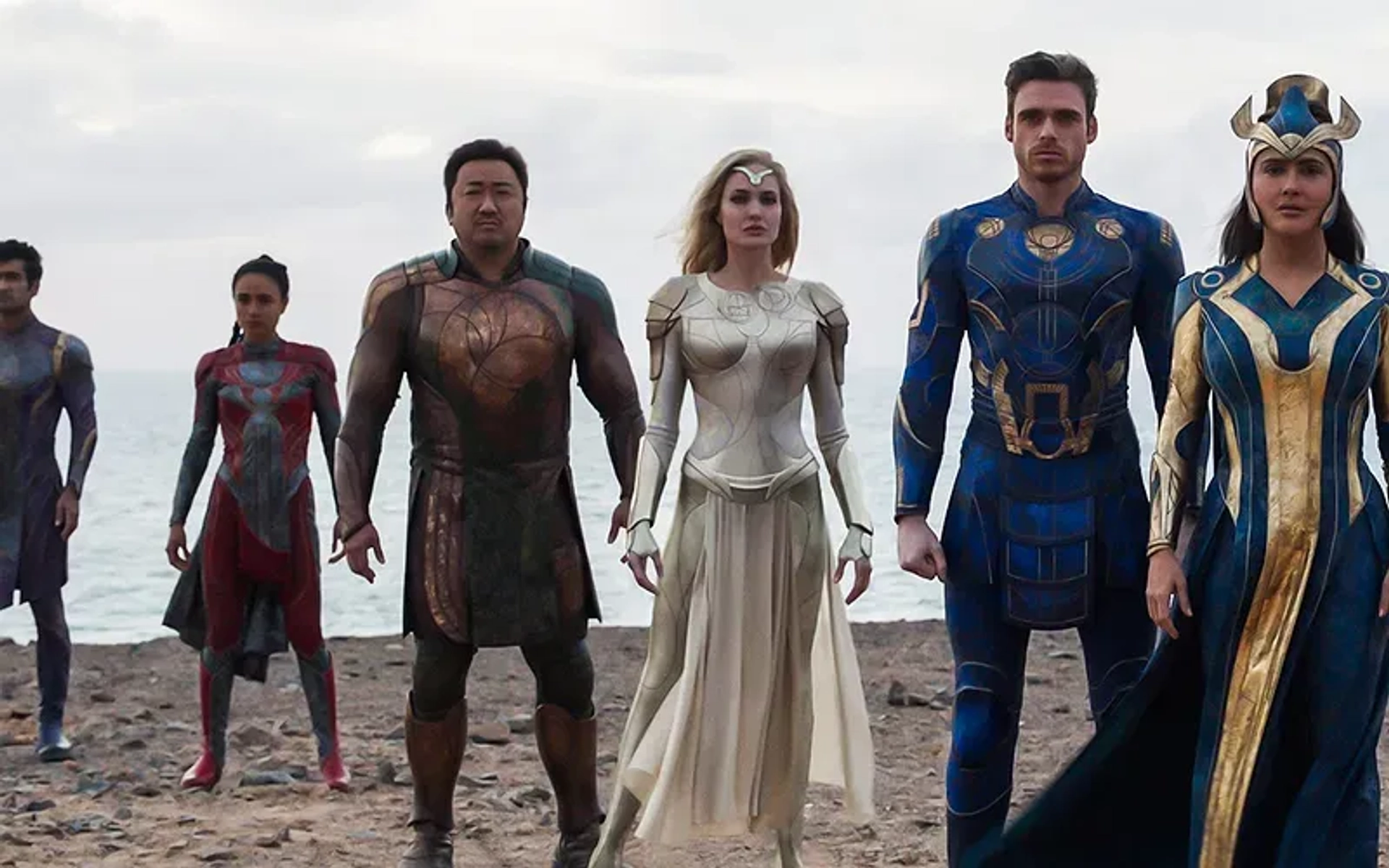 خداحافظی تلخ با ابرقهرمانان؟ چرا بازگشت بازیگران «اترنالز» در هاله‌ای از ابهام است؟