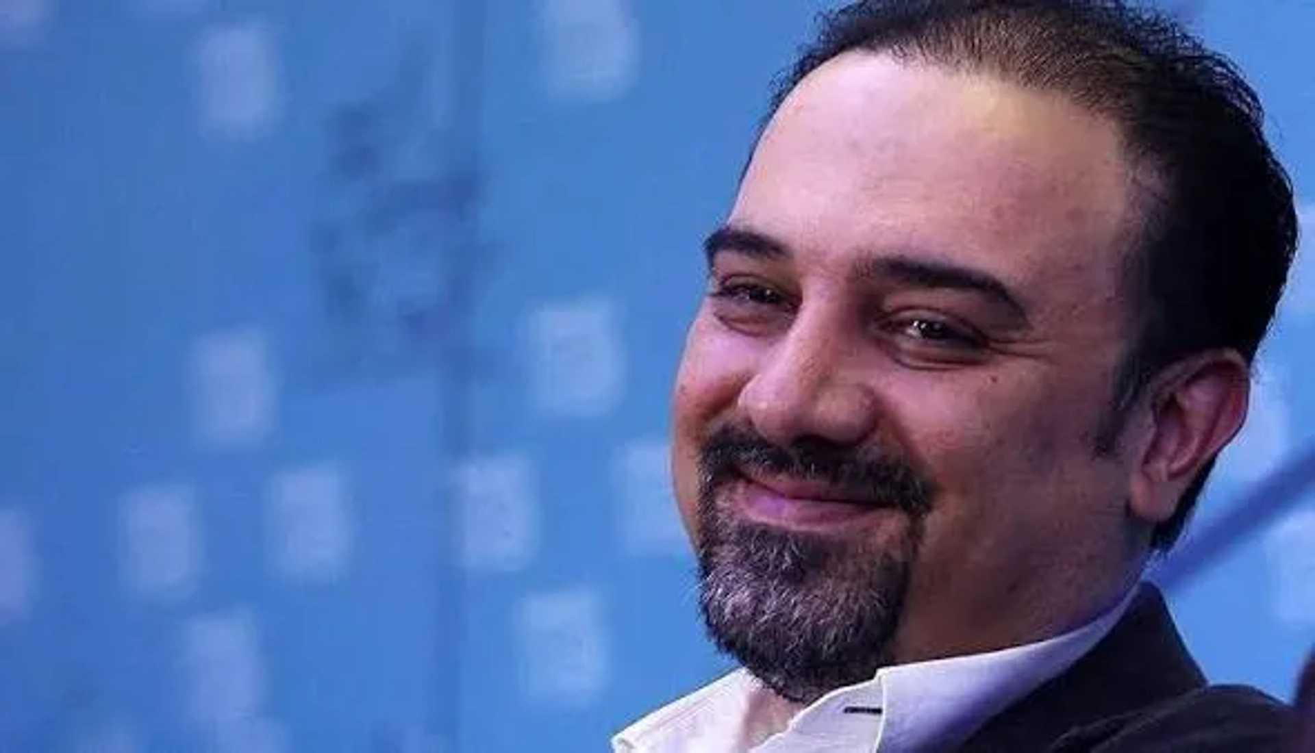 ویدئو وایرال پشیمانی برزو ارجمند از مهاجرت: دیگر توان ۲۰ سالگی را ندارم/بار زندگی بر دوش همسرم است