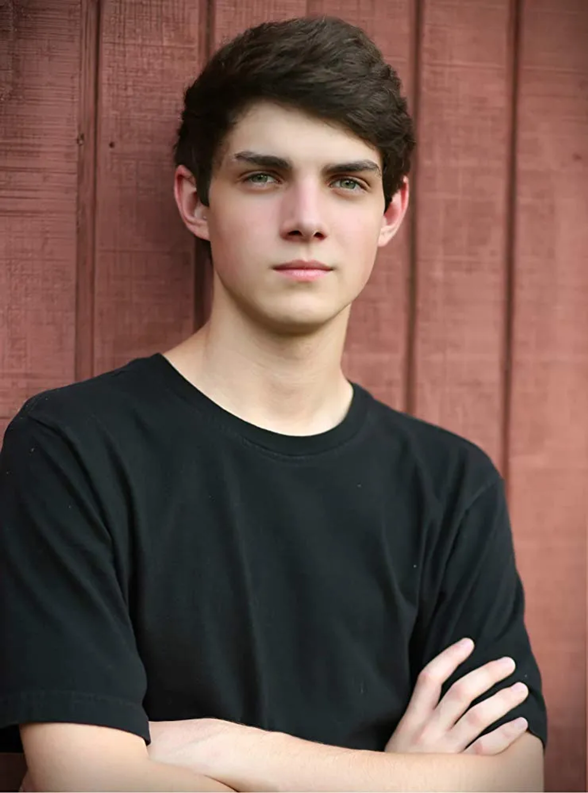 دیمون مک کینیس