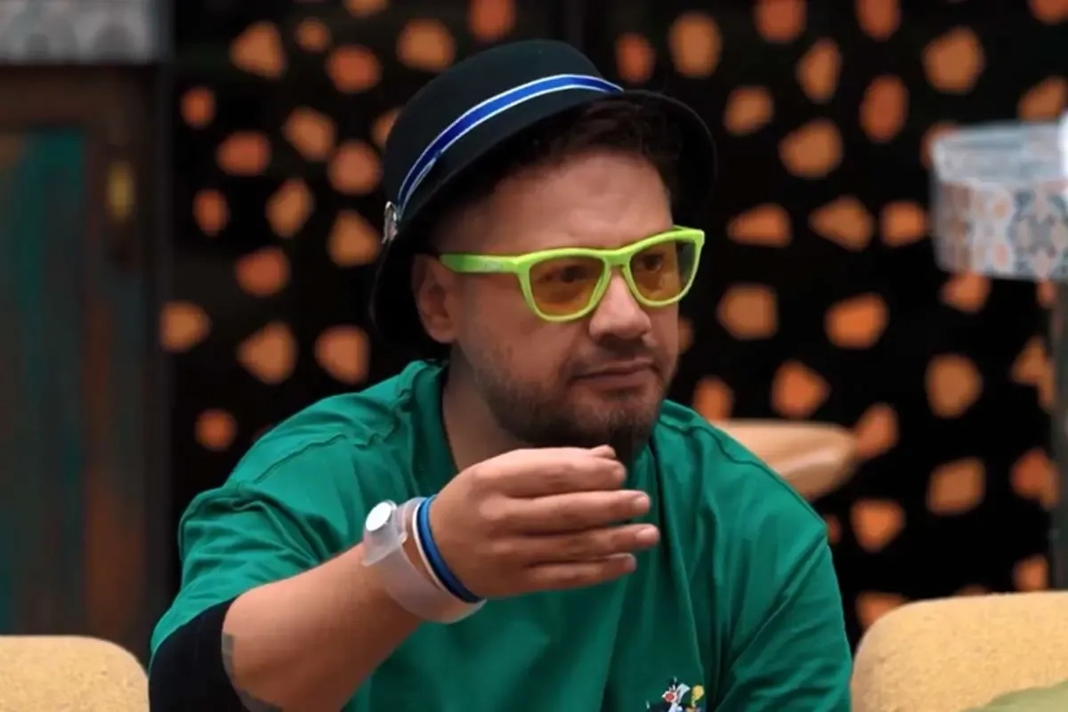 خنده‌دارترین سکانسی که از علی‌ صادقی می‌توانید ببینید (ویژه سالروز تولد او)