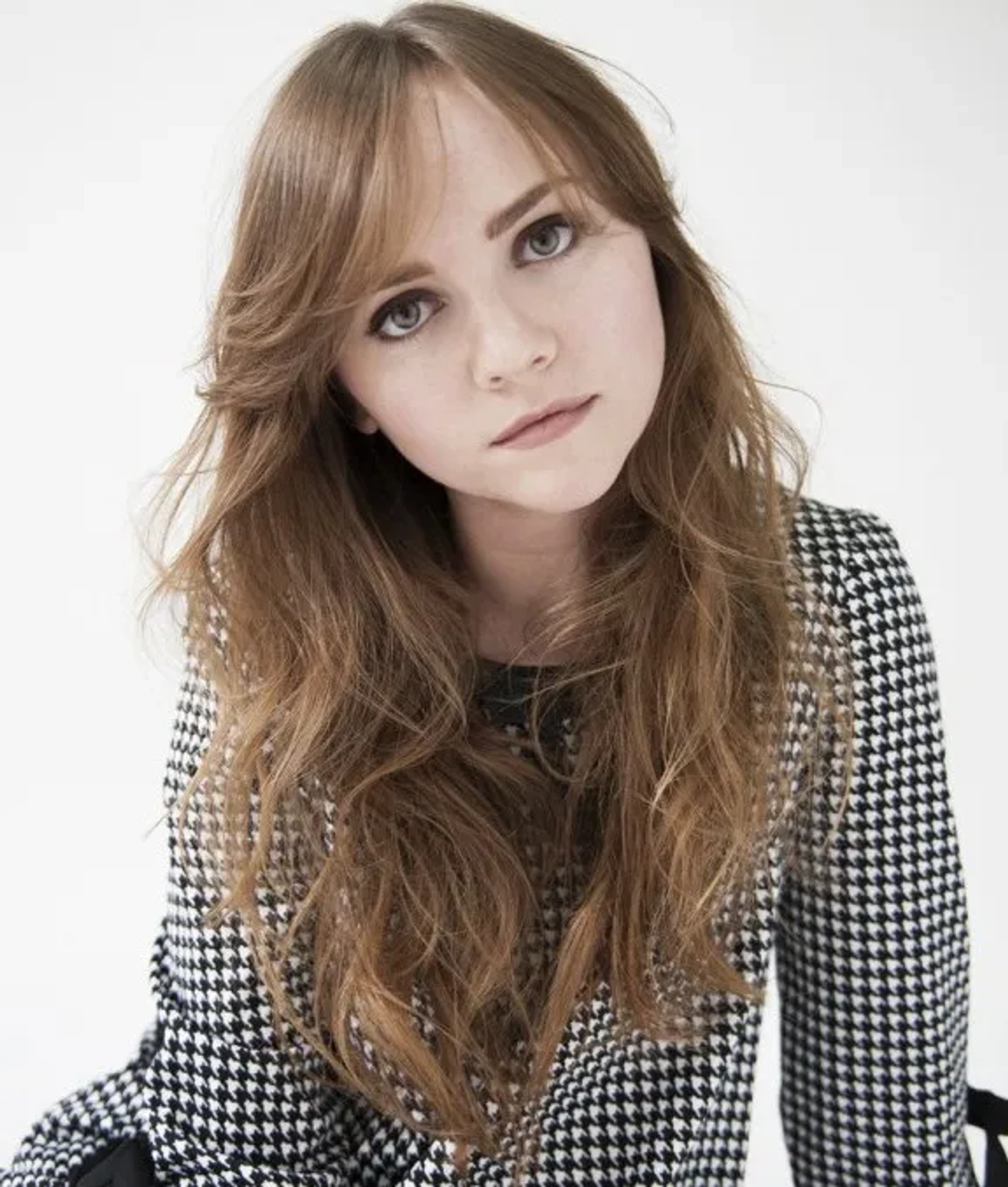 تارا لین بر