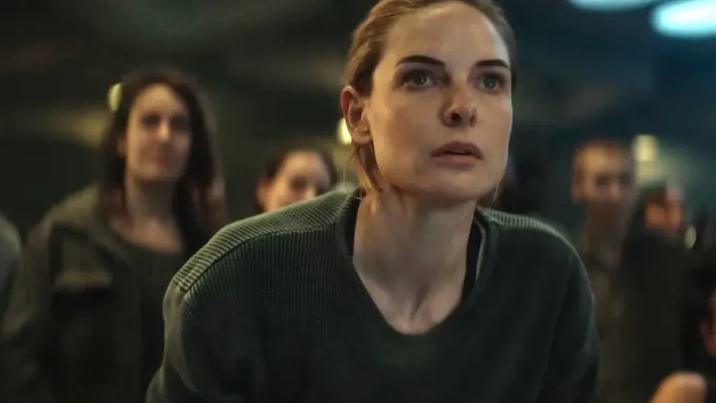 فیلمبرداری پشت‌سرهم و بدون توقف: استیو زان وضعیت فصل‌های ۳ و ۴ «سیلو» را فاش کرد 