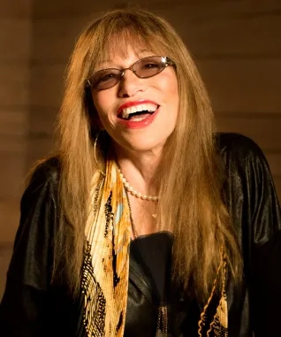 کارلی سایمون