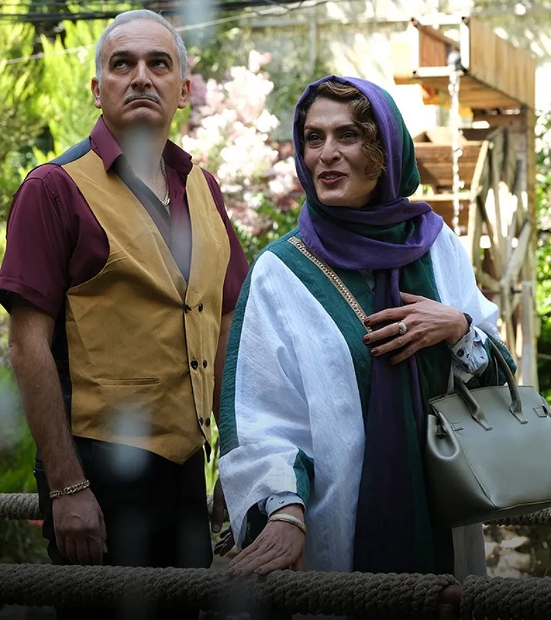 وقتی داری دلبری می‌کنی اما طرف اصلا تو باغ نیست