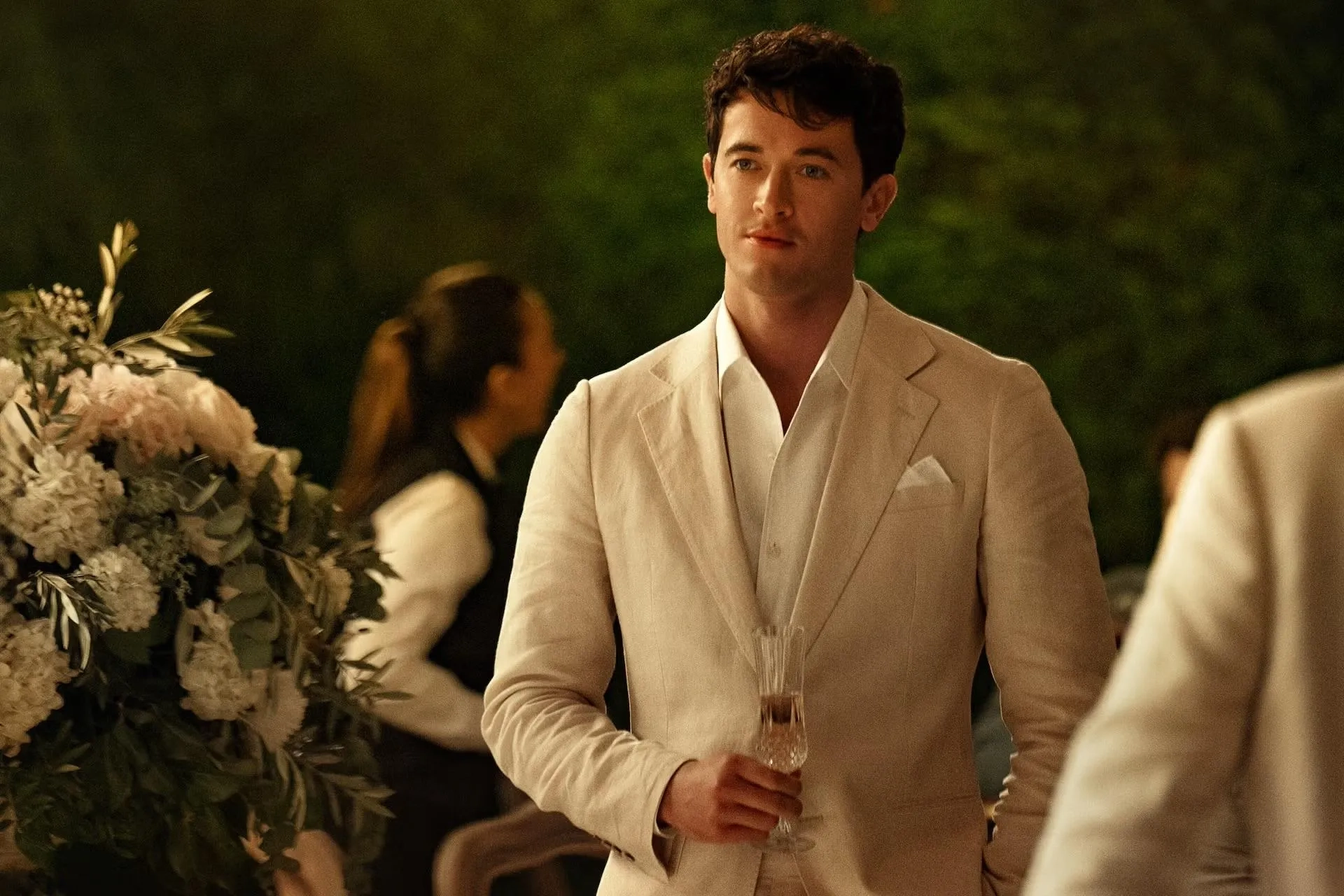 فیلم-افرادی-که-در-تعطیلات-ملاقات-می-کنیم