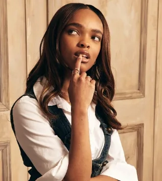 آکیرا جکسون