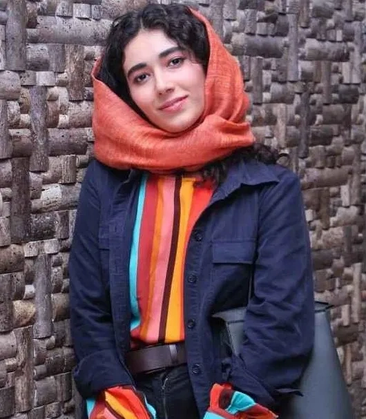 راضیه منصوری