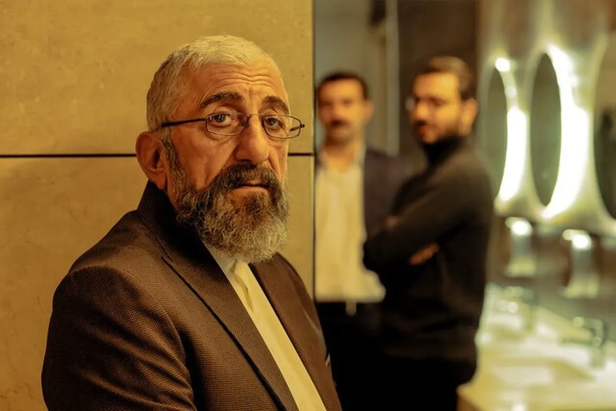 فیلم جهان مبهم هاتف ۱۴۰۴