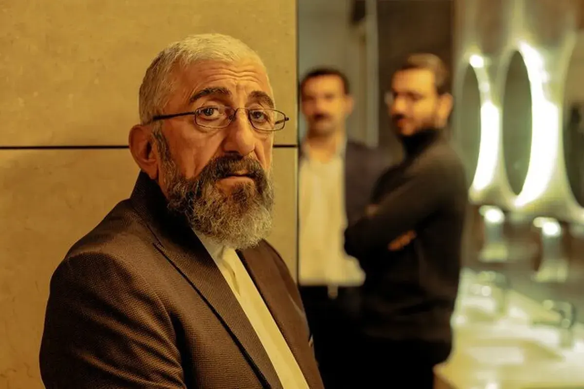 فیلم جهان مبهم هاتف ۱۴۰۴