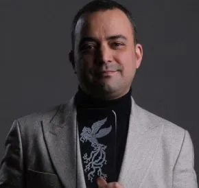 امیر  ولی‌خانی