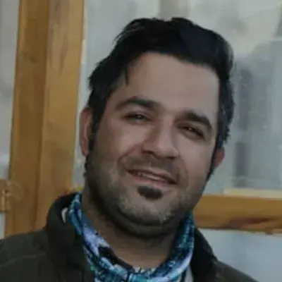 بهزاد  آقابیگی