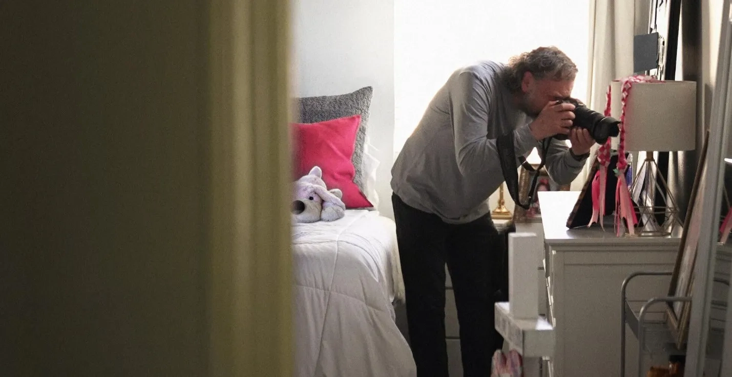 مستند کوتاه همه اتاق های خالی (All the Empty Rooms 2025)