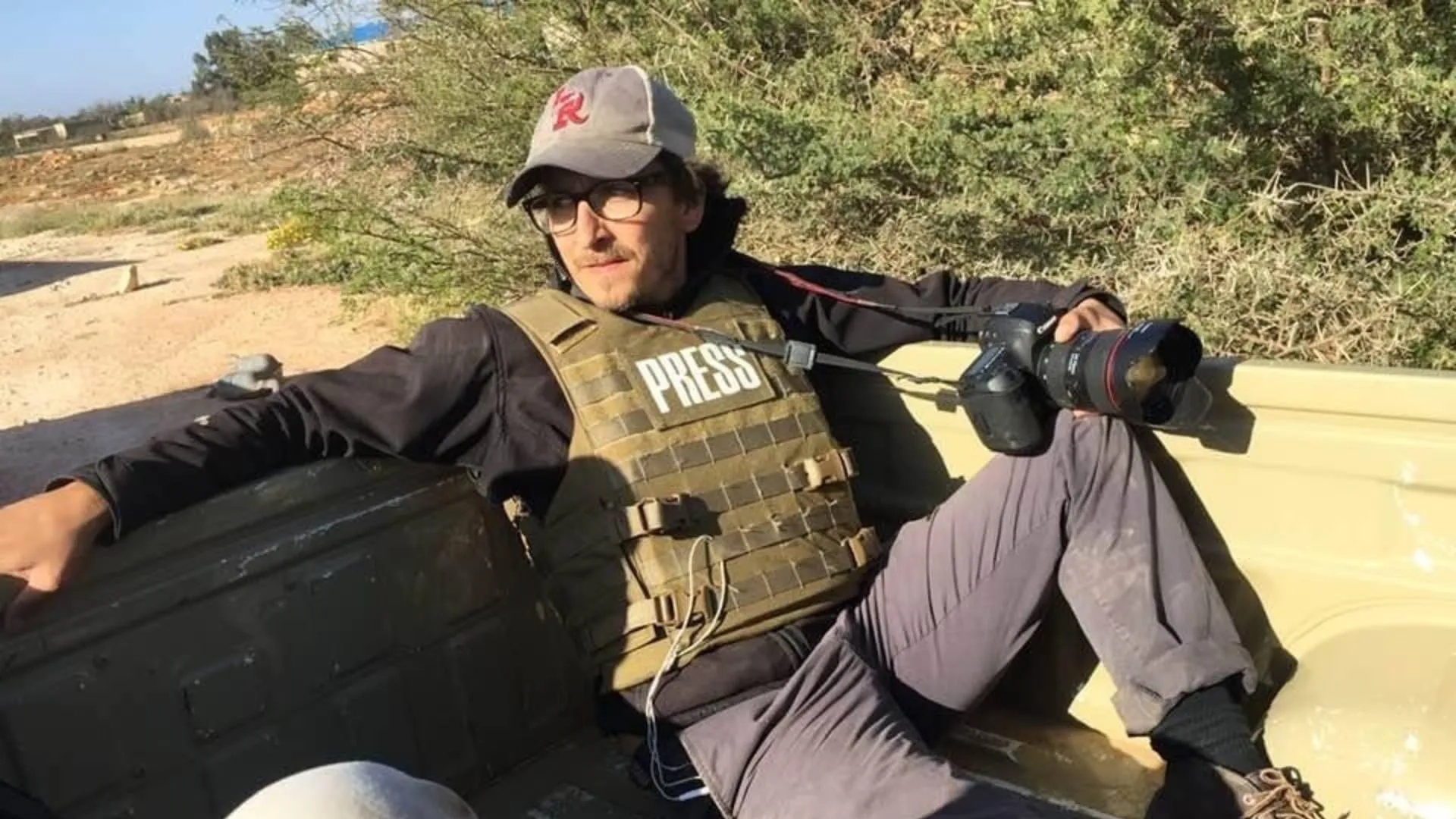 مستند مسلح فقط با یک دوربین: زندگی و مرگ برنت رنو (Armed Only with a Camera: The Life and Death of Brent Renaud 2025)