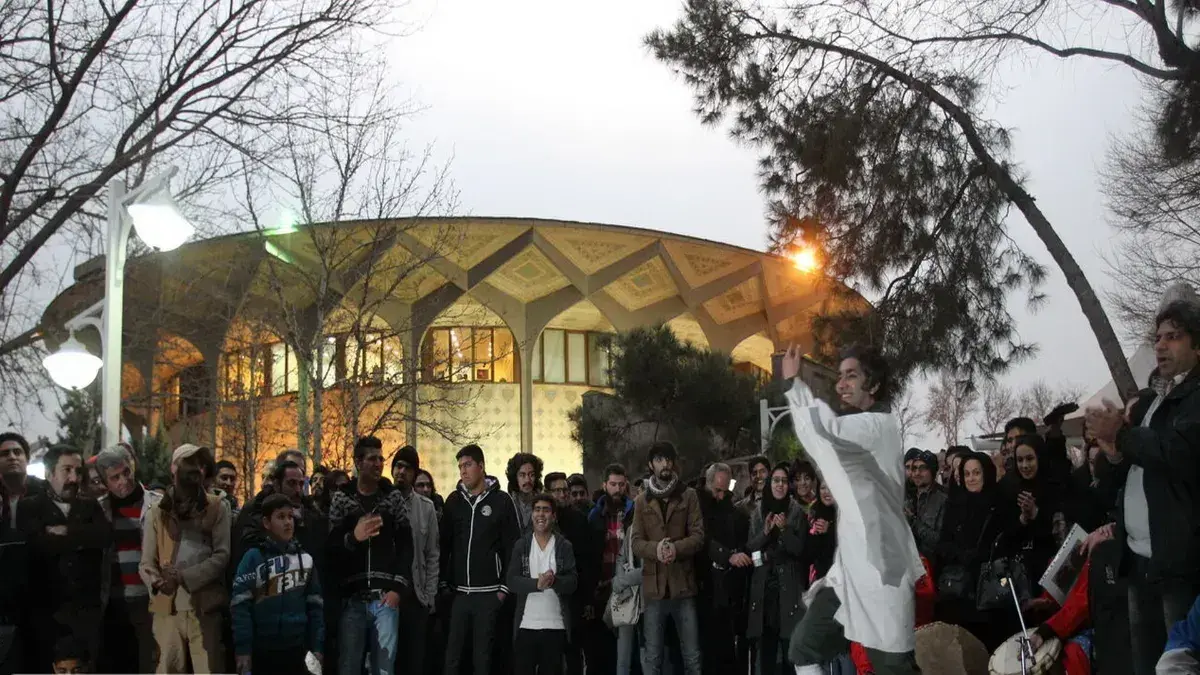 فراخوان تولید نمایش‌های خیابانی با مضمون ایران‌دوستی منتشر شد