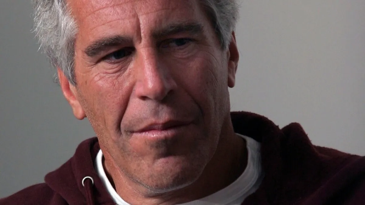 سریال جفری اپستین با بازی لورا درن رسماً در دست توسعه است