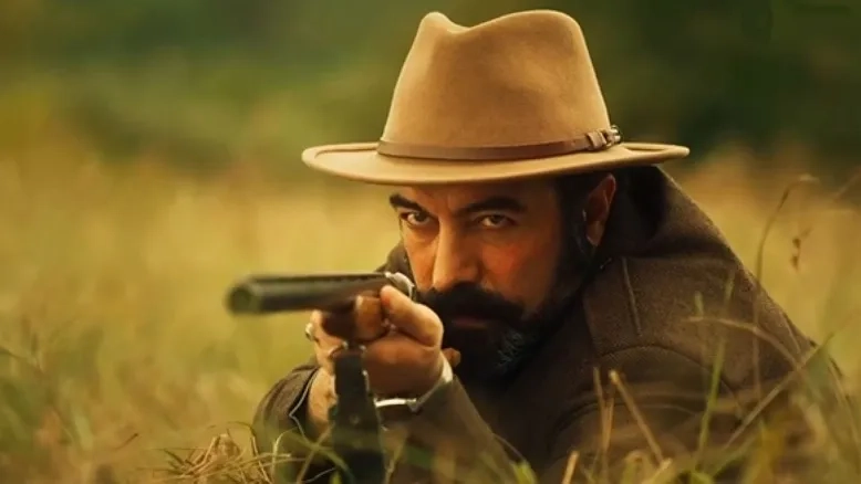 فیلم تاکسیدرمی به زودی اکران خواهد شد