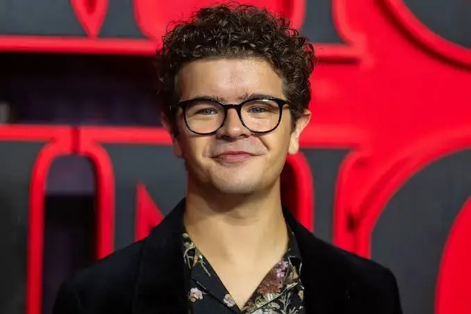 ستاره «Stranger Things» نقش اصلی احیای تازه «Rent» را در وست‌اند برعهده گرفت