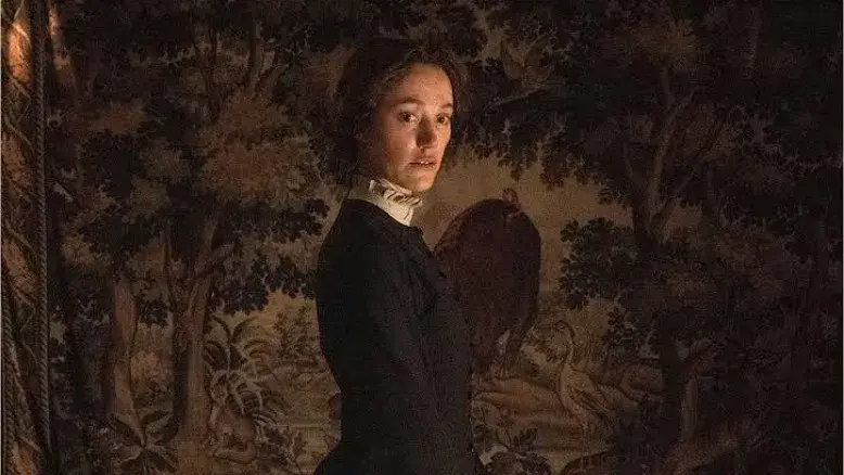 مایکا مونرو در نقش یک قاتل زنجیره‌ای؛ «Victorian Psycho» چطور هم دیوانه‌وار است هم خنده‌دار؟