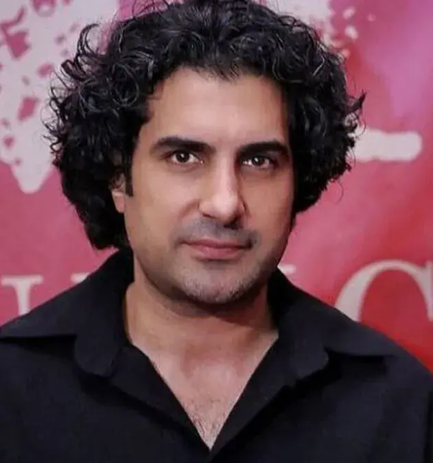 امیرحسین  موسوی