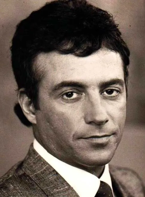 ری  شارکی