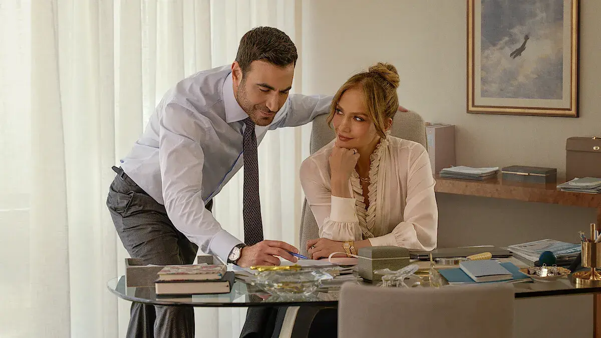 فیلم عاشقانه اداری (Office Romance 2026)