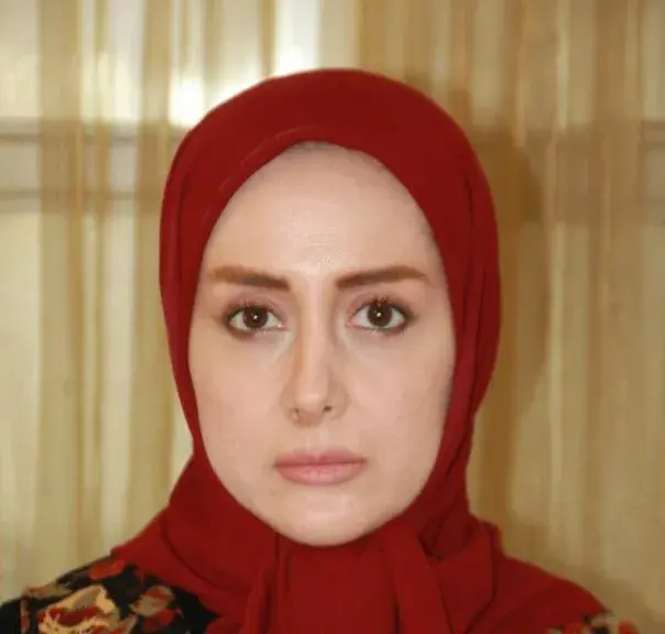 شبنم معززی