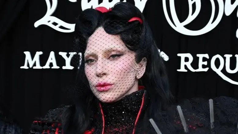 حضور کوتاه، نامزدی بزرگ؛ Lady Gaga دوباره در امی خبرساز شد