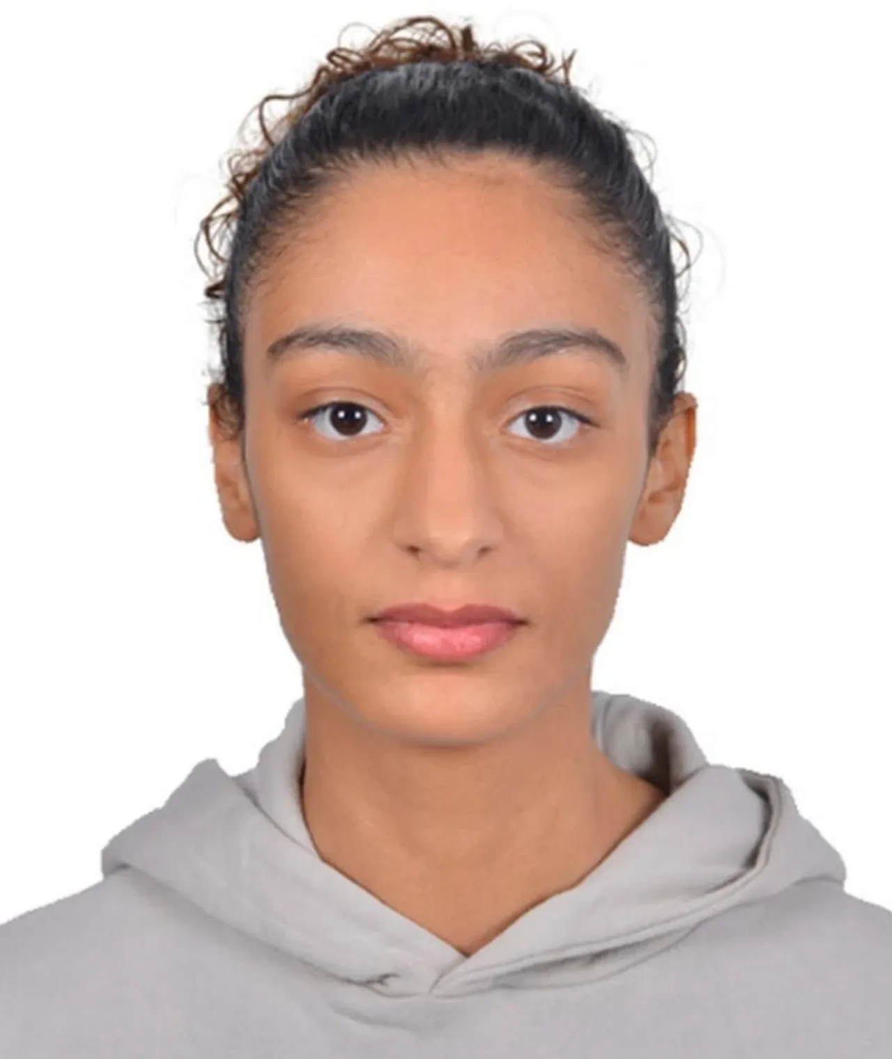 امینا کنان