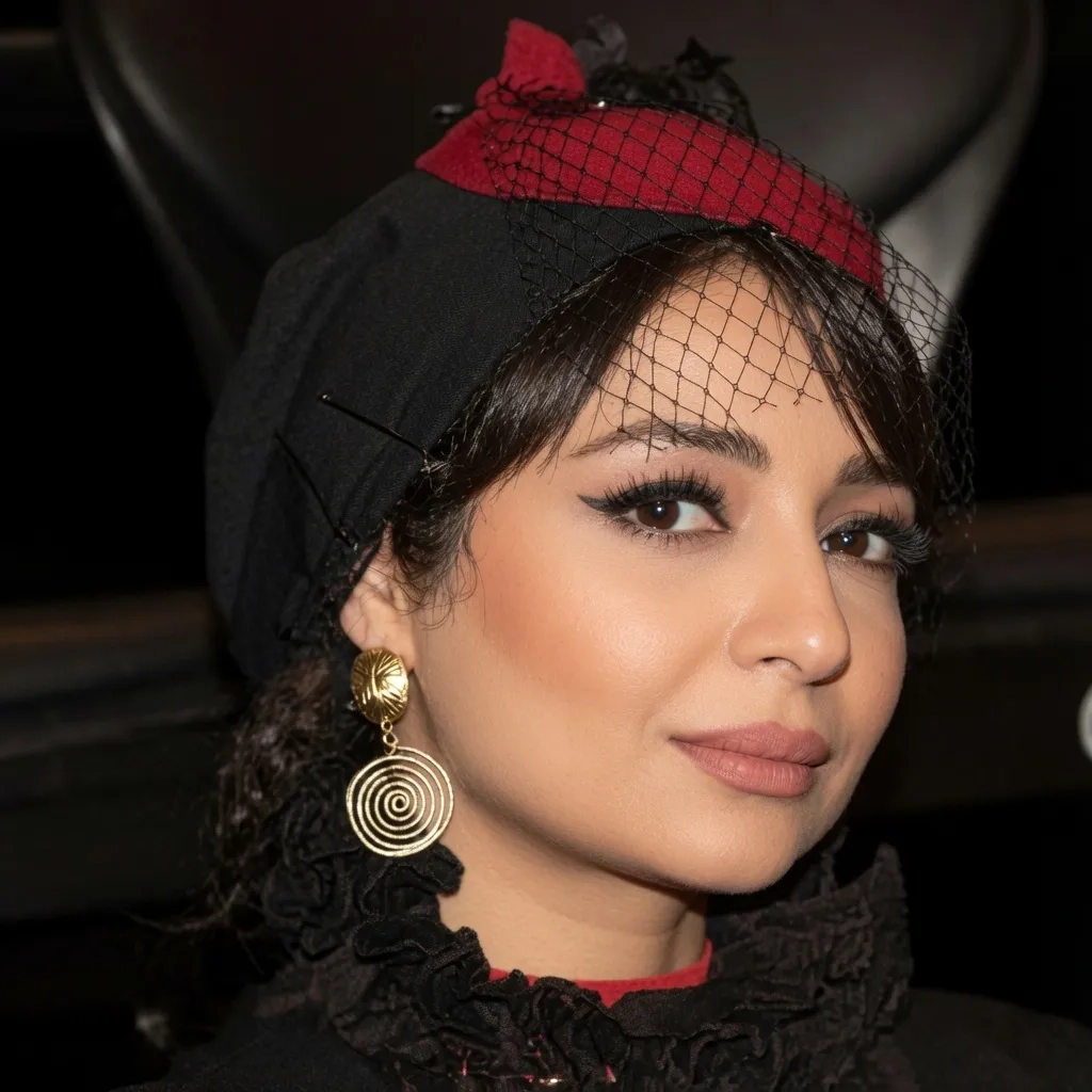 شقایق فتحی
