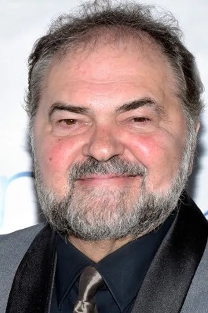 خولیو ماکت