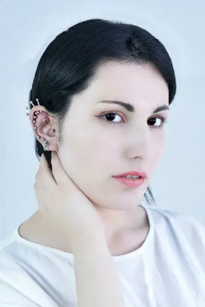 فرحناز نیکرای