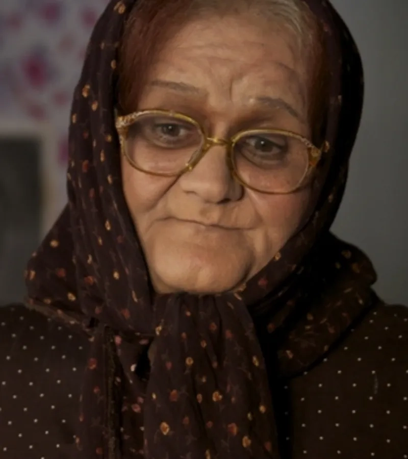 خاطره جذاب و شنیدنی زنده‌یاد اکبر عبدی از بازی در نقش مادر رضا عطاران 