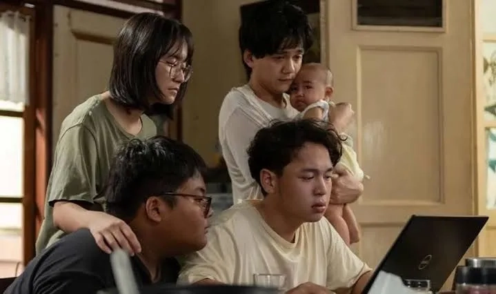 یک برادر و هفت خواهر و برادر