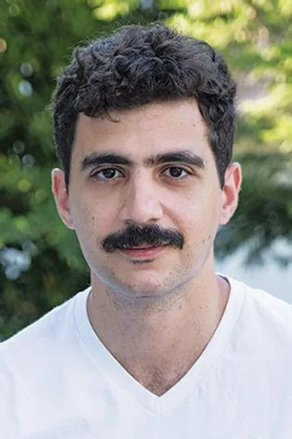 یانیس اگلزوس