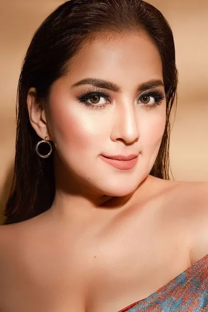 آرا مینا